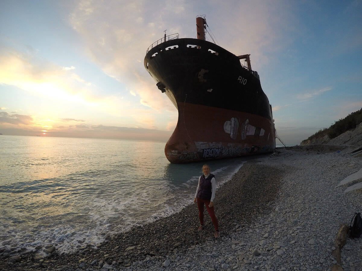 Сухогруз Рио в Кабардинке Добавьте описание
 