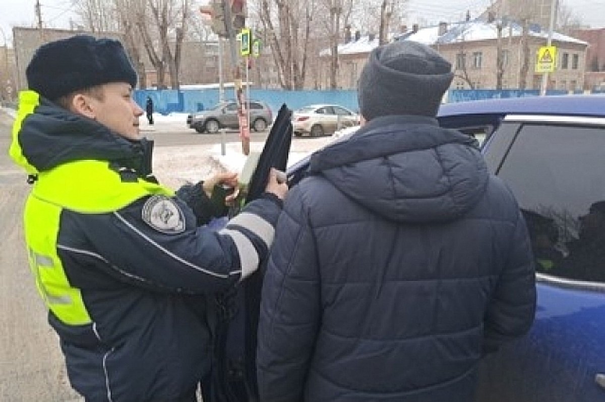    Сотрудники ДПС устроили погоню за екатеринбуржцем на «затонированной» Mazda