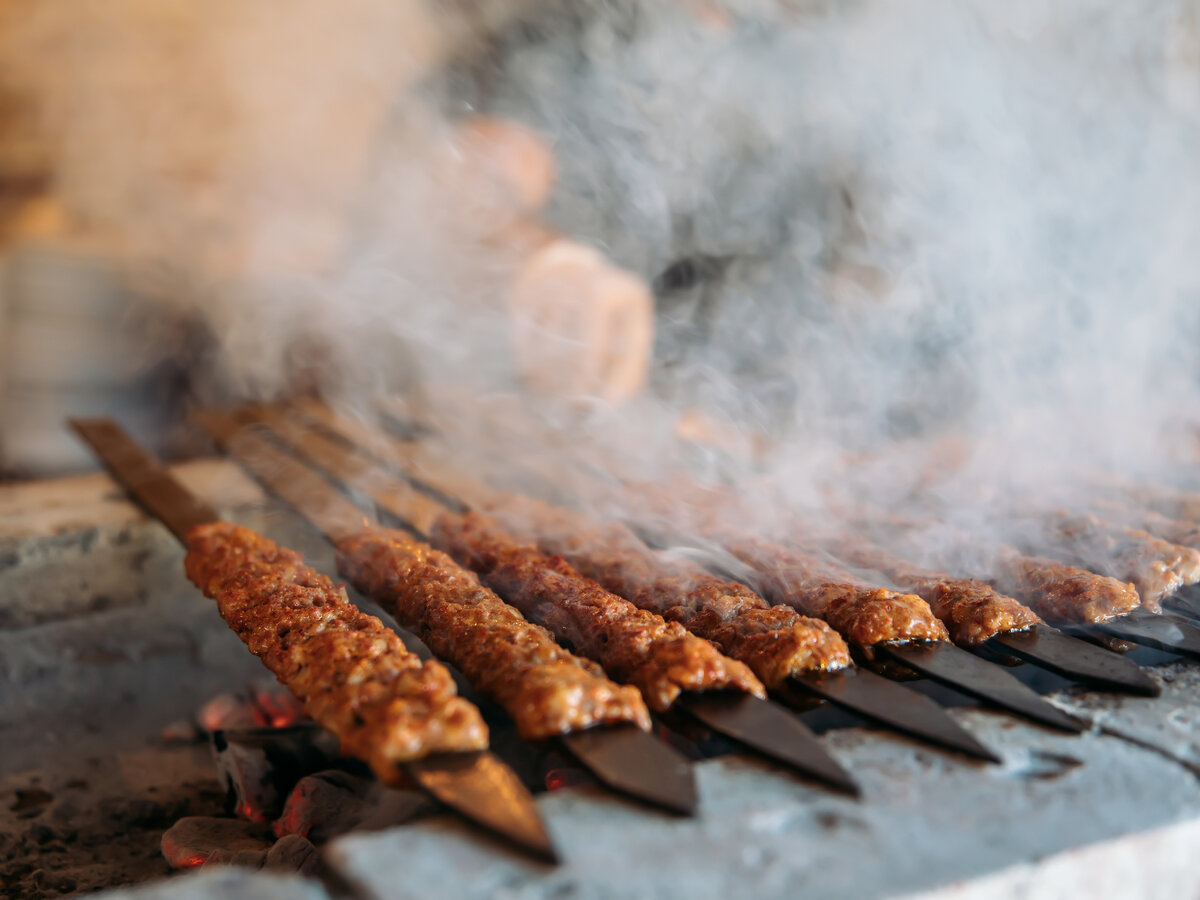 Кебаб Адана рецепт турецкой кухни.