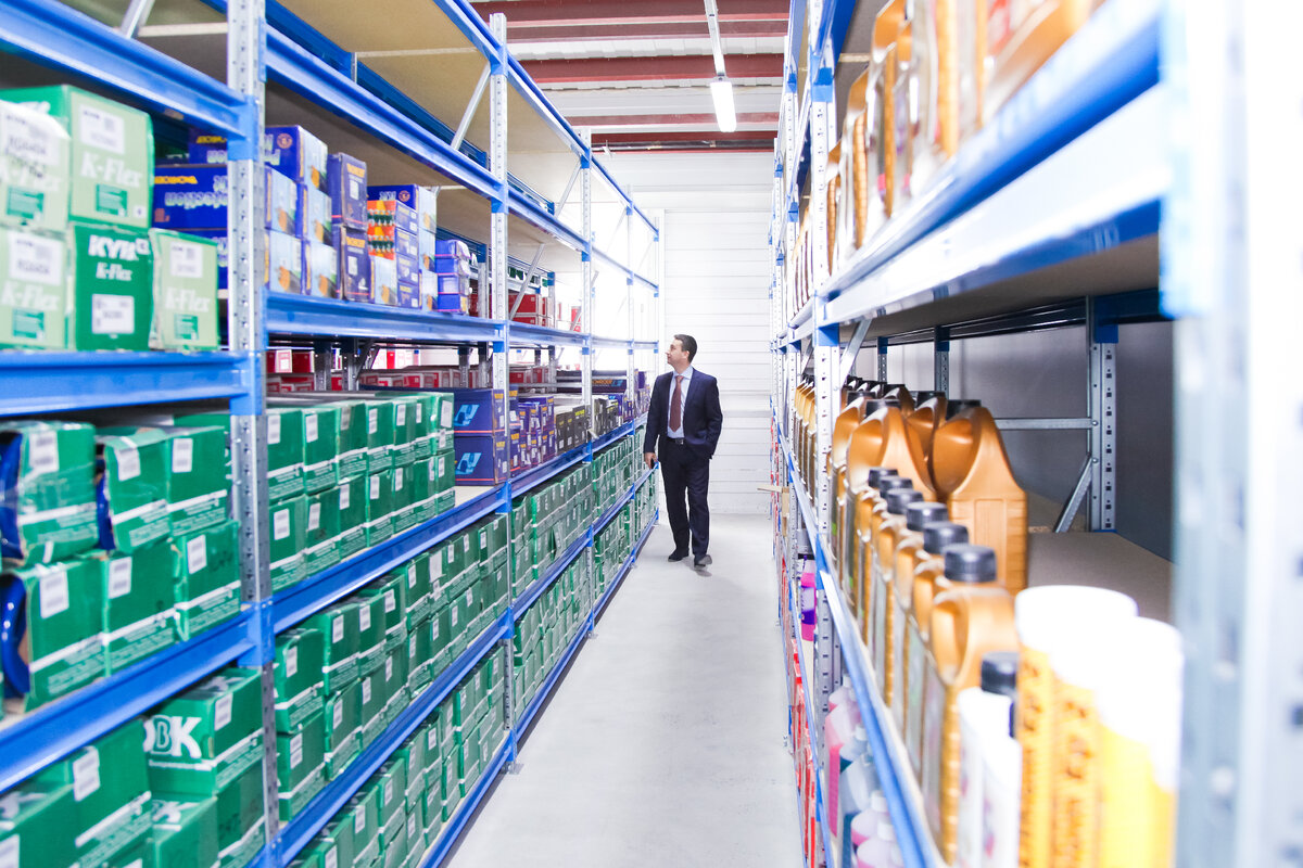 Складское помещение компании ROSSKO