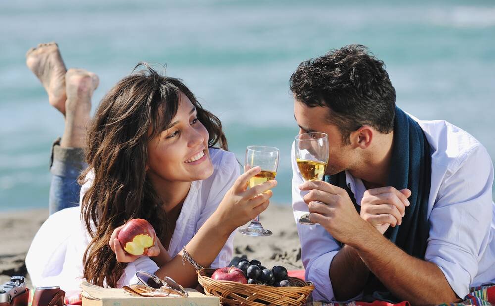 Фотография найдена на просторах интернета. Представим что бокалах Петнат