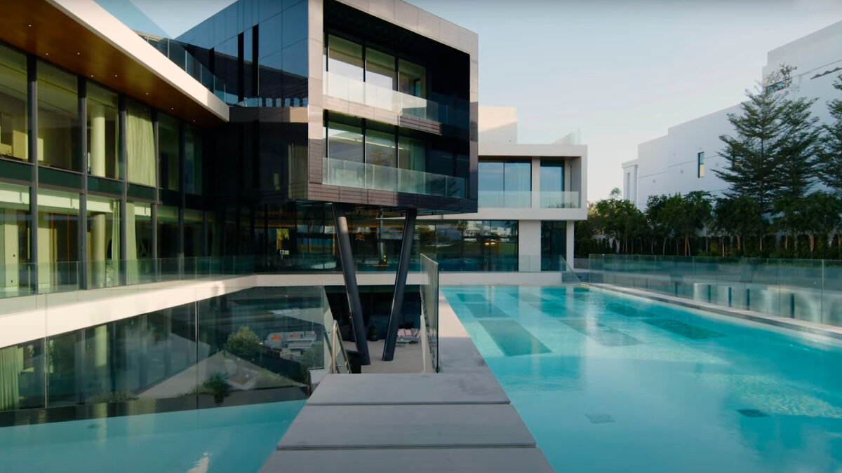 Особняк в Дубае за 7 800 000 000 рублей