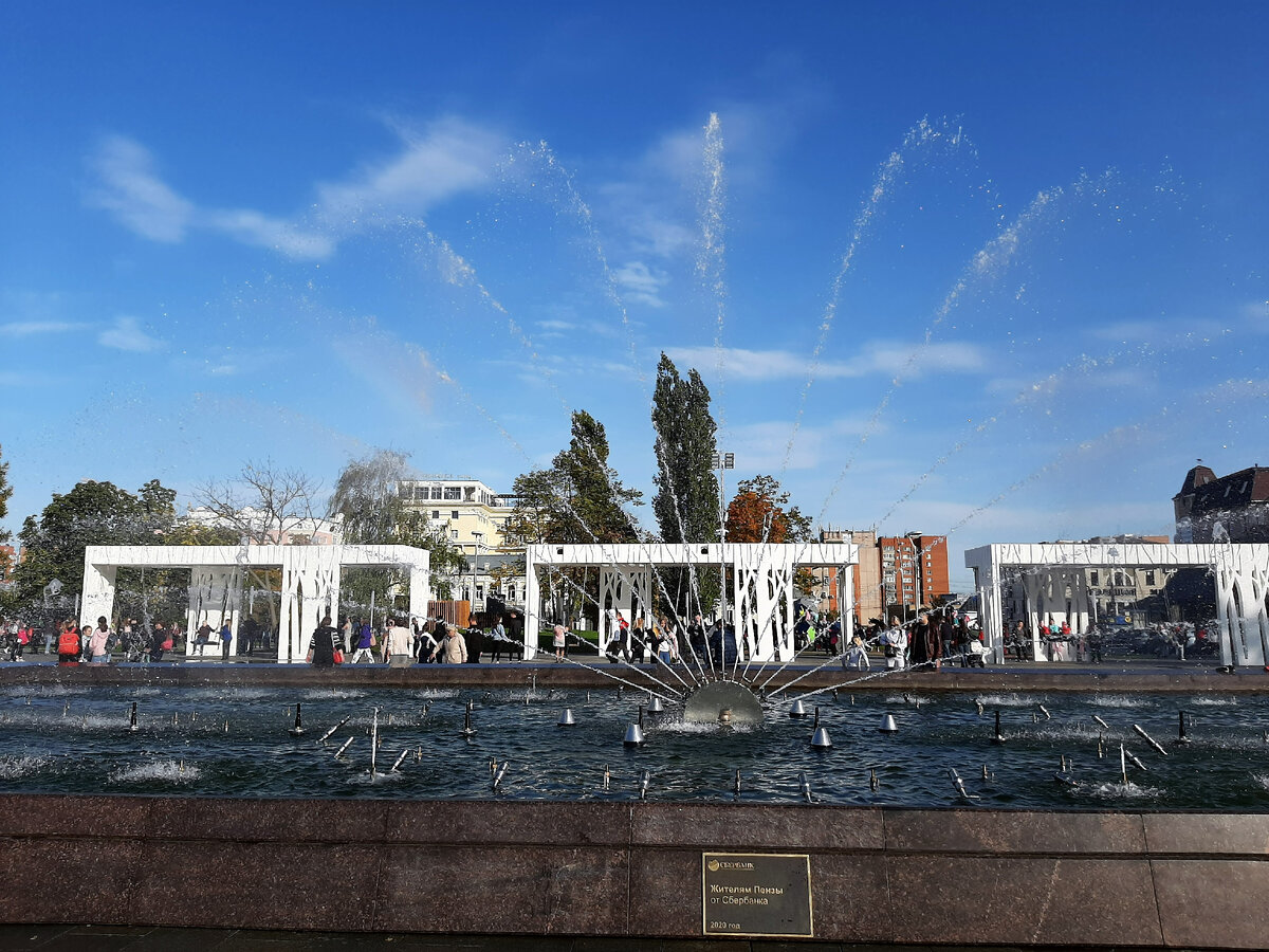 Светомузыкальный фонтан на ул. Московская