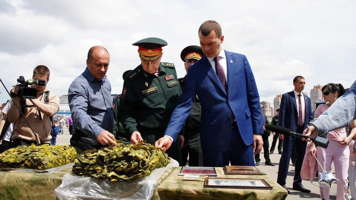     Их образцы представлены на выставке «День передовых технологий обеспечения безопасности личности, общества и государства», которая развернулась в краевом центре на площадке арены «Ерофей».
