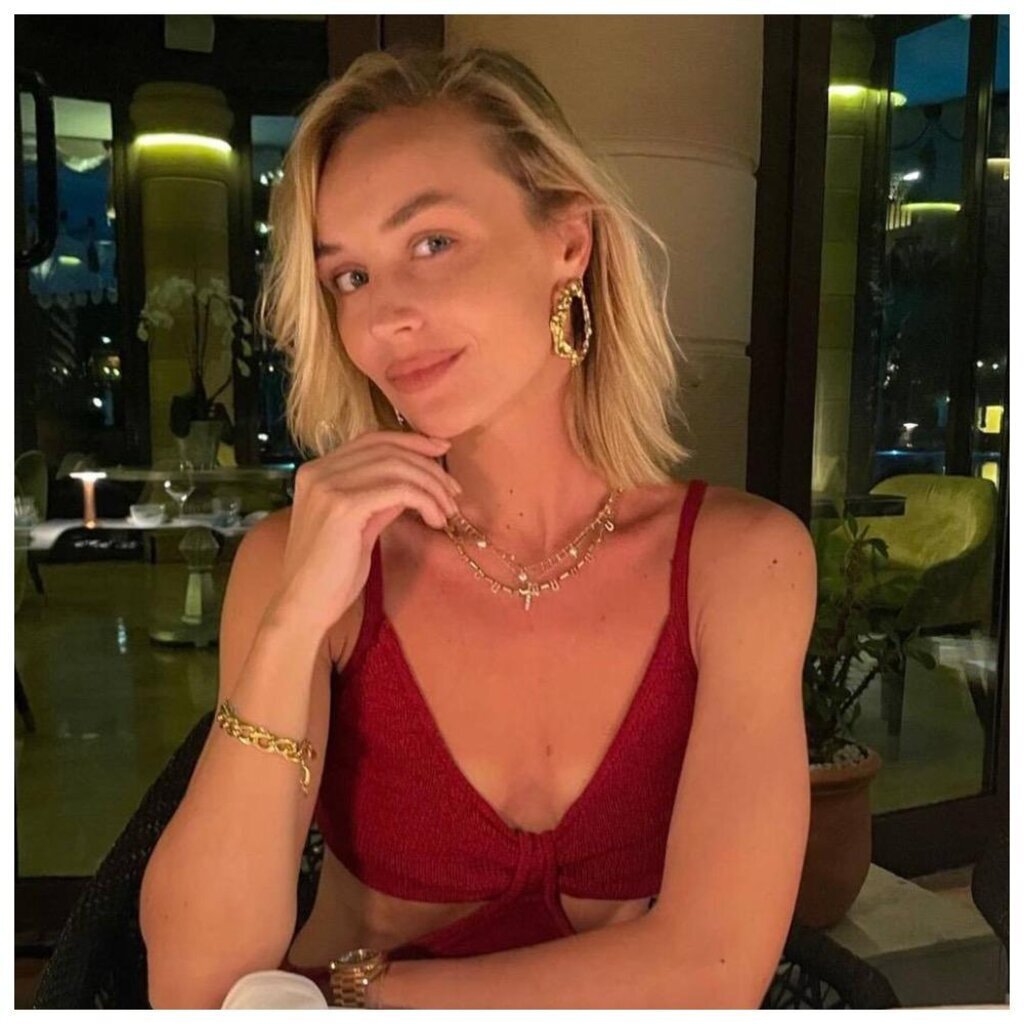    Полина Гагарина