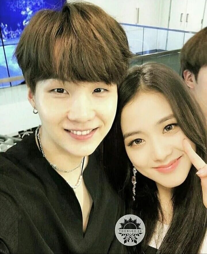 Ota-onasidan erta ayrilib qolgan aka singil Yoongi va Jisoo