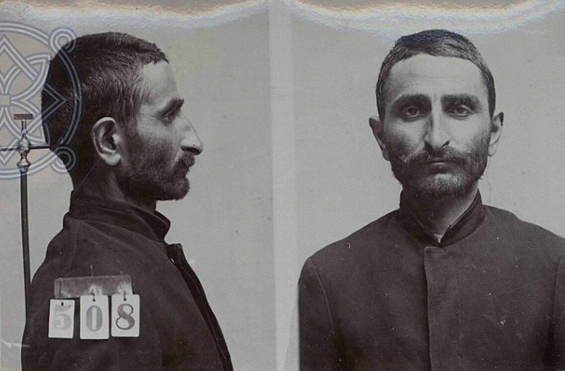 На фото: Жандармская карточка на Кази-Магомета Агаси оглы (1882-1918), составленная Бакинским губернским жандармским управлением.