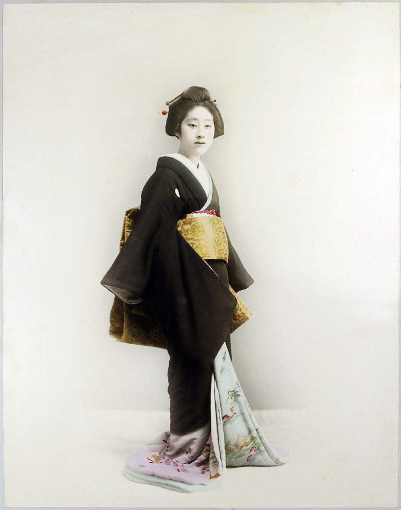 Красивые фотографии японцев конца XIX века раскрашенные вручную.