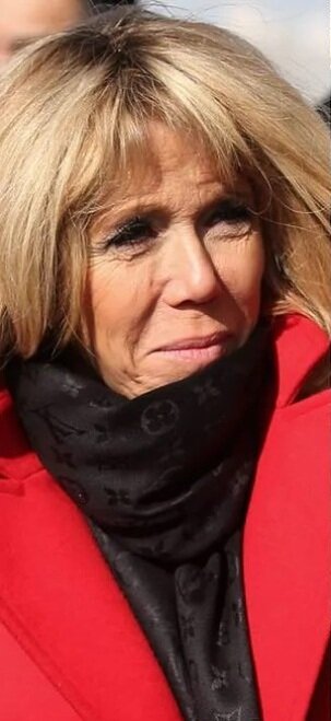 Портрет Брижит Макрон