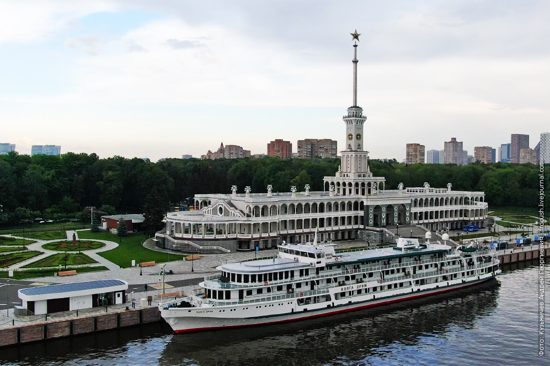 Московская волга. Volga Dream теплоход. Теплоход «Волга Дрим» Рыбинск. Северный Речной вокзал корабль. Северный Речной вокзал теплоходы.