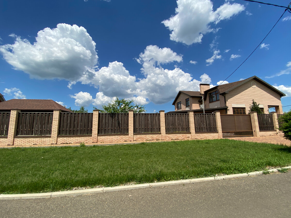 Вот такие домики бывают у нас