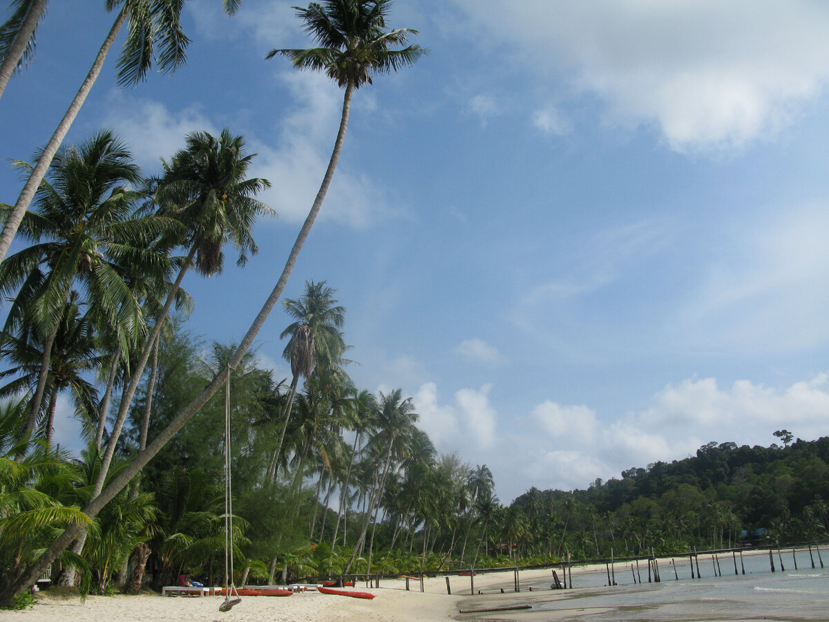 На пляже отеля Koh Kood Resort 3*