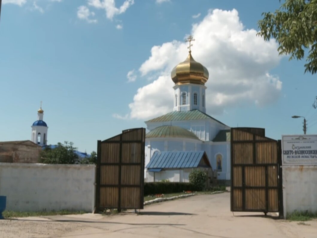 Мужской монастырь