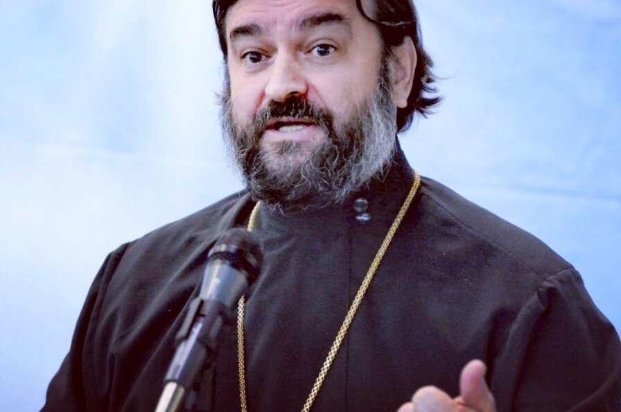 Андрей Ткачёв — протоиерей, писатель, проповедник, миссионер, телеведущий, блогер.