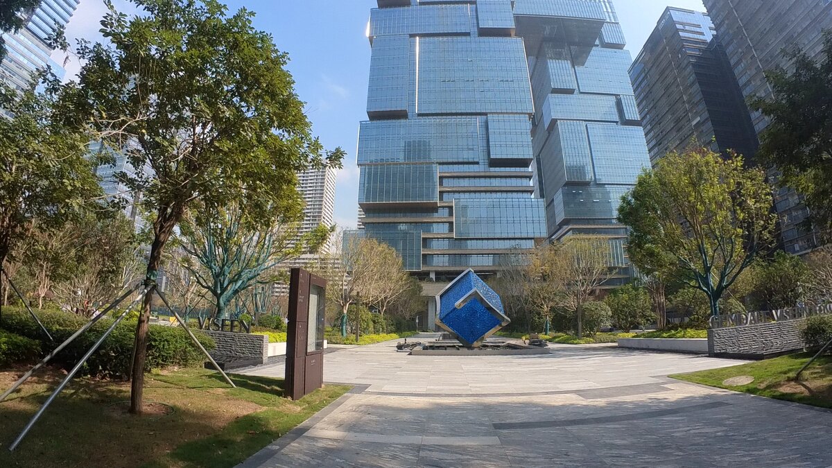 Шеньчжень, январь 2022 года. Где-то в технопарке