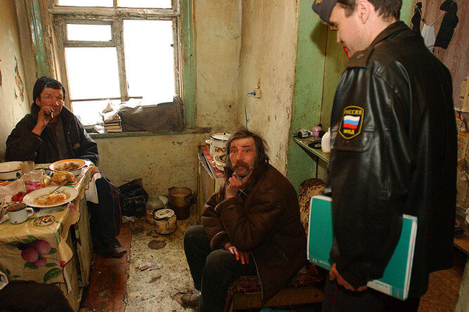 Короче, вот примерно такое я представила, фото отсюда: https://www.gazeta.ru/realty/2012/06/27_e_4644193.shtml