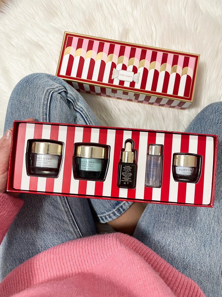 Очень хороший набор для знакомства с косметический маркой.