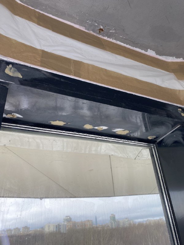 Фрагмент повреждённого профиля в процессе ремонта