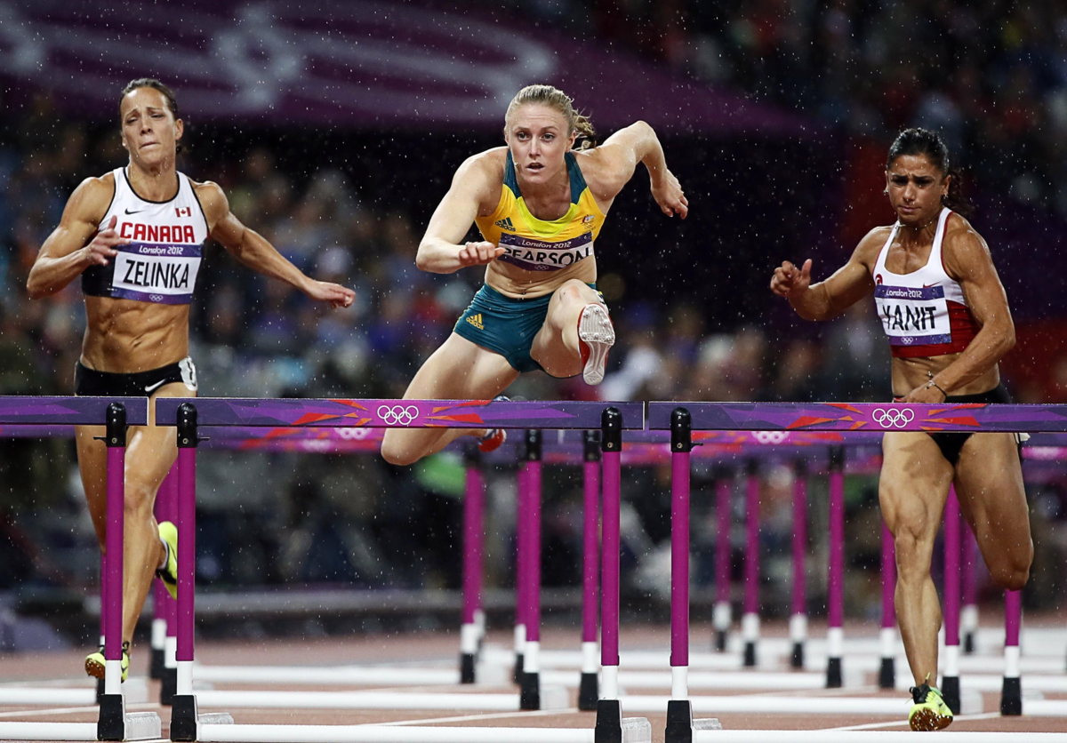 Большая спортивная карьера. София Ульрих легкая атлетика. Бег с препятствиями. Бег с препятствиями в легкой атлетике. Современные спортсмены.