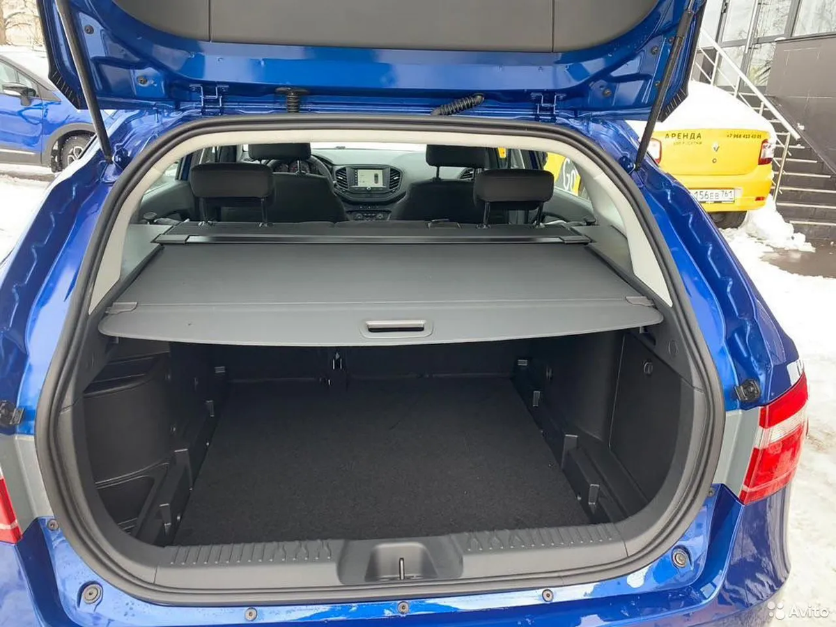 Багажник Весты СВ 480 литров без фальшпола и 385 л с фальшполом (фото с авито.ру)