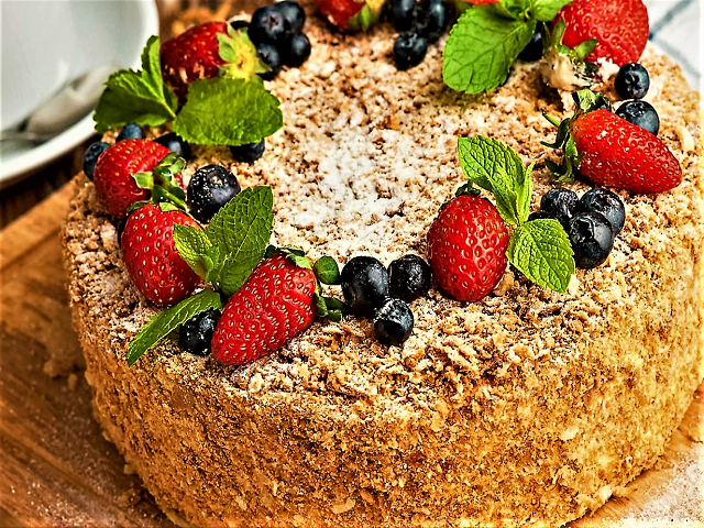 История возникновения торта наполеон. Почему десерт наполеон так назвали. Почему торт назван. История возникновения торта наполеон. Пирожное «наполеон».