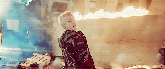 Драблл, В КОТОРОМ ТЫ СКРОМНАЯ УЧЕНИЦА, А МИН ЮНГИ ШКОЛЬНЫЙ ХУЛИГАН.