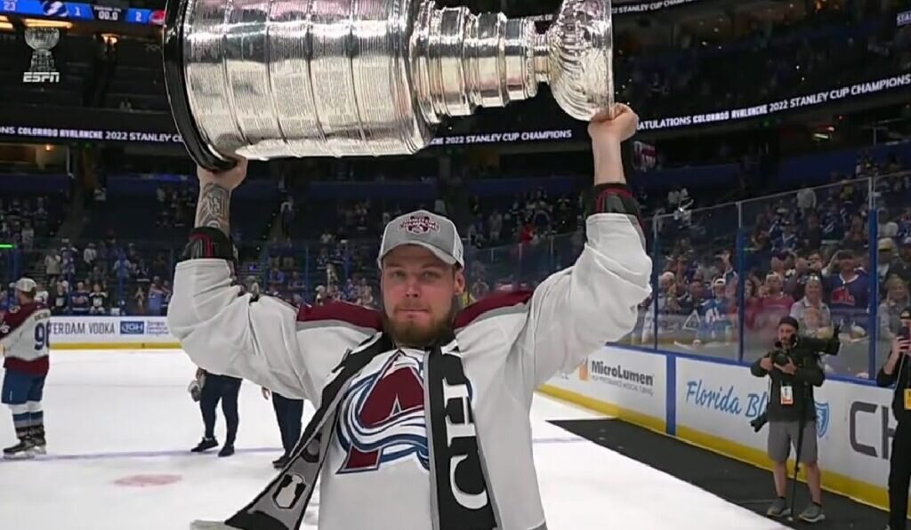 Валерий Ничушкин забил 9 голов в Кубке Стэнли-2022. Фото: НХЛ