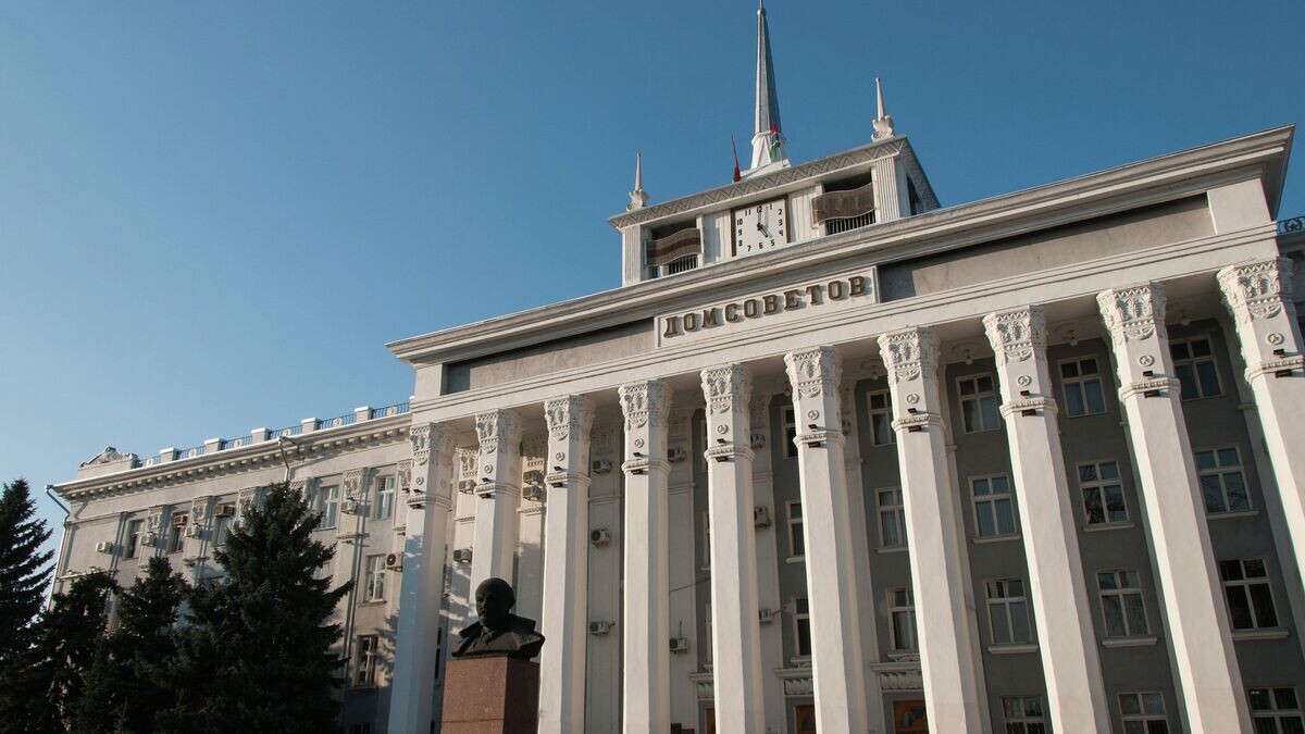    Здание Дома советов в Тирасполе, Молдавия© Flickr / texx1978