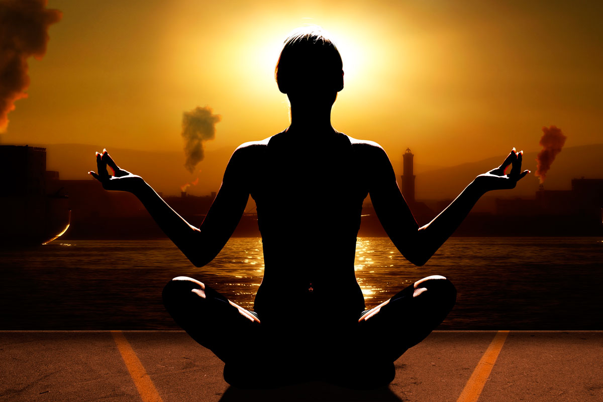 Состояние йогов. Спокойствие и равновесие. Медитирующий человек. Медитация. Йога спокойствие.