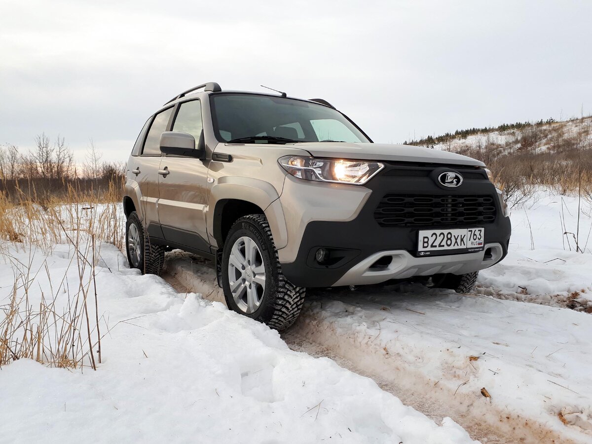     К дилерам АВТОВАЗа поступит приличная партия новых внедорожников Niva Фото: АвтоВзгляд