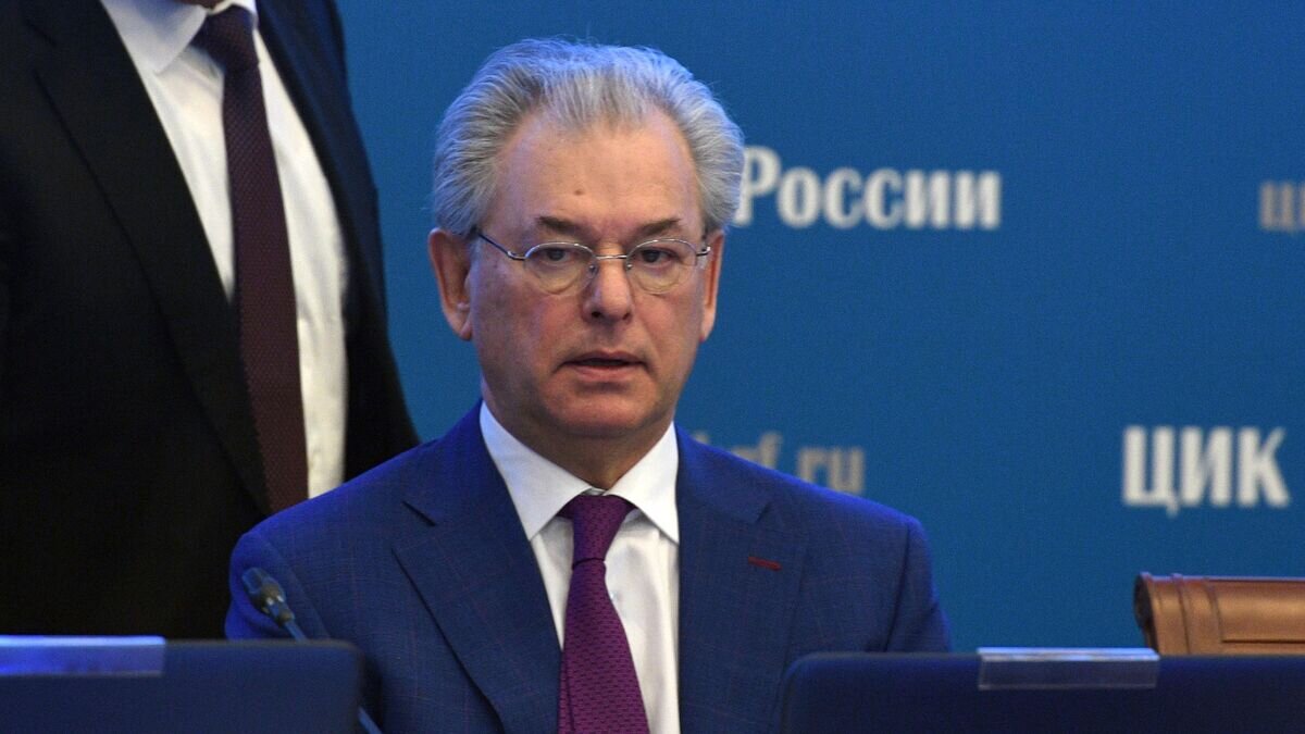    Заместитель председателя Центральной избирательной комиссии РФ Николай Булаев перед заседанием ЦИК РФ. 21 марта 2019© РИА Новости / Валерий Мельников