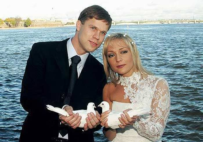 В 2005 году Татьяна Буланова стала женой футболиста Радимова.
