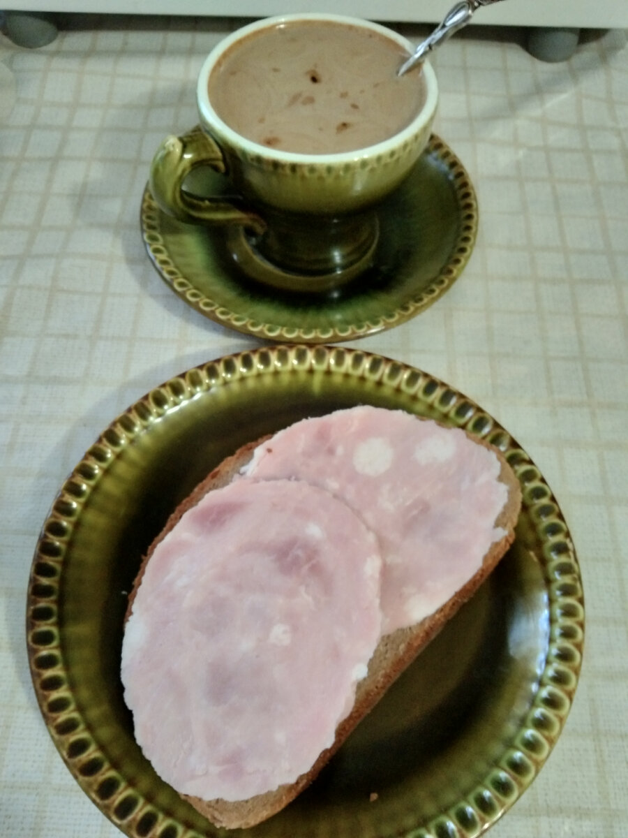 КБЖУ: 205/11,7/9,8/17,4