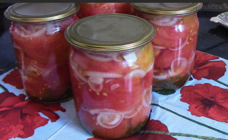 Заготовки на зиму с луком. Источник: яндекс картинки.