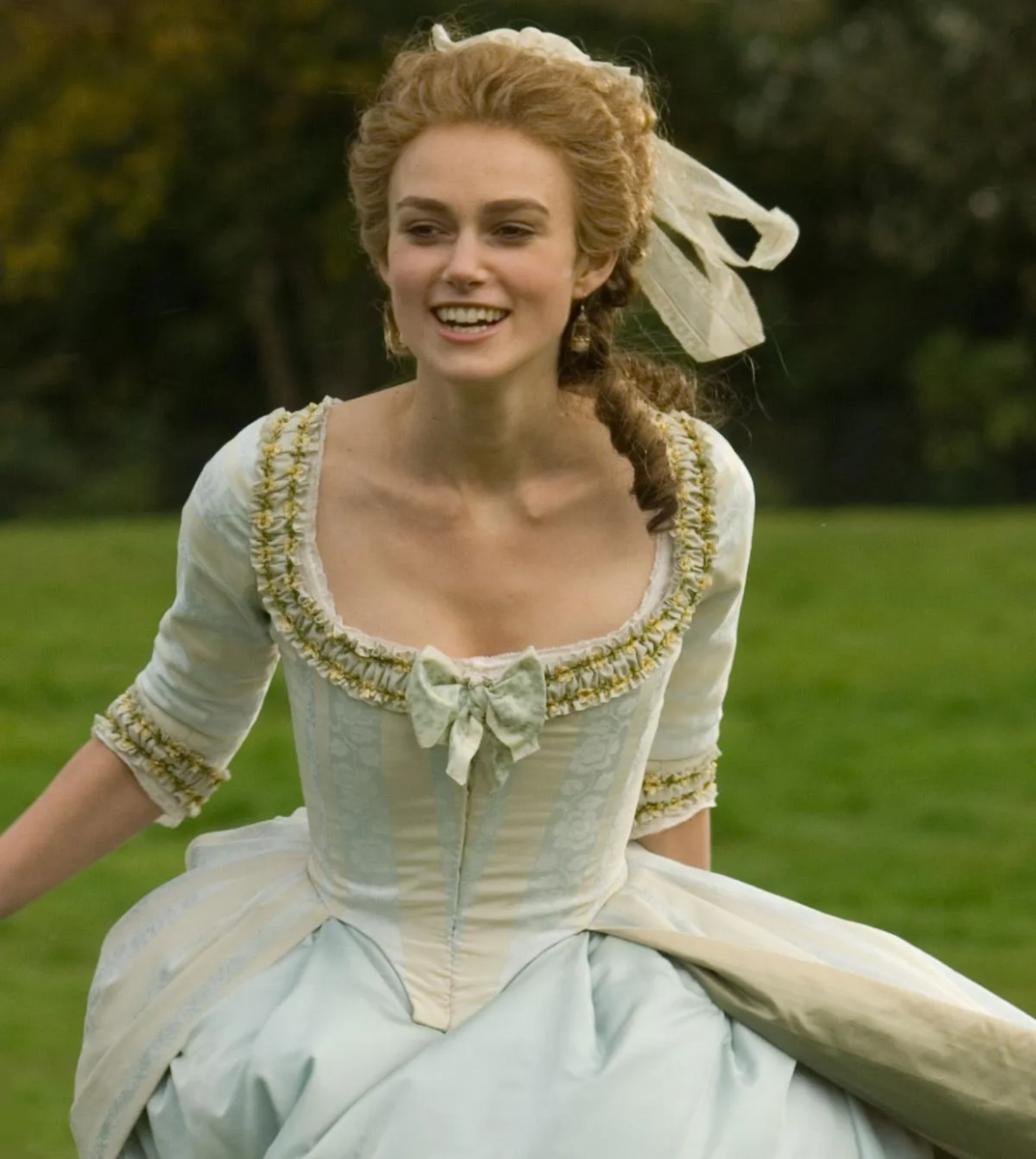 не желанна герцогиня полностью. герцогиня книга. квентин массейс уродливая герцогиня. герцогиня фильм 2008. любимка нежеланная герцогиня2.