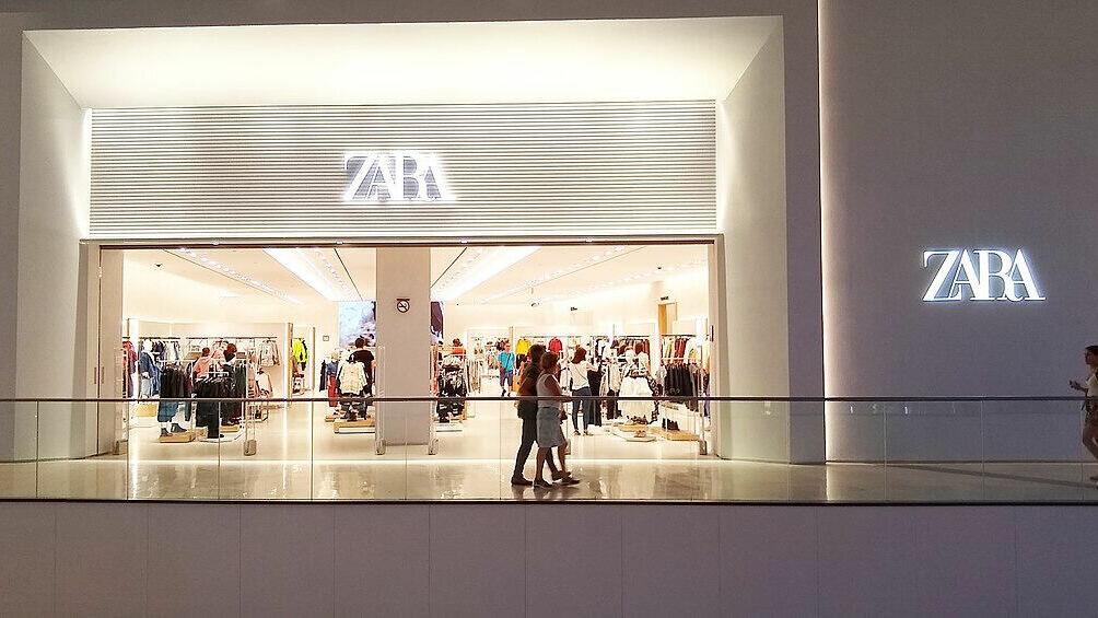     Сеть магазинов Zara снова откроется в Ростове, однако работать будет под другим названием, сообщают федеральные СМИ.