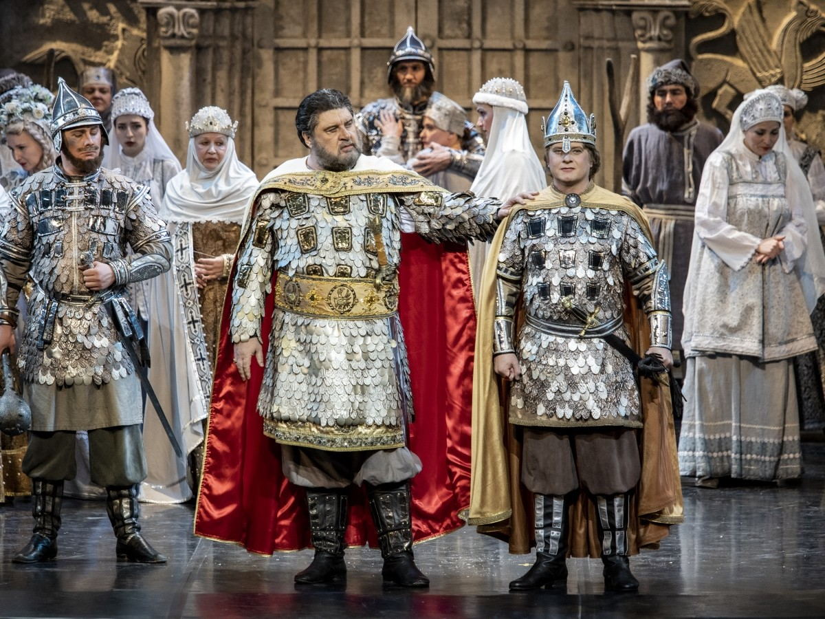 Опера Князь Игорь фото с сайта театра