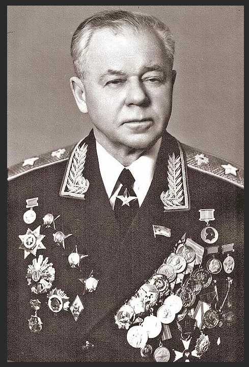 Маршал войск связи Н.Н.Алексеев (1914-1980). Источник фото - http://yarobl.ru/sites/default/files/pictures/person/2019/10/alekseev-nn_01.jpg