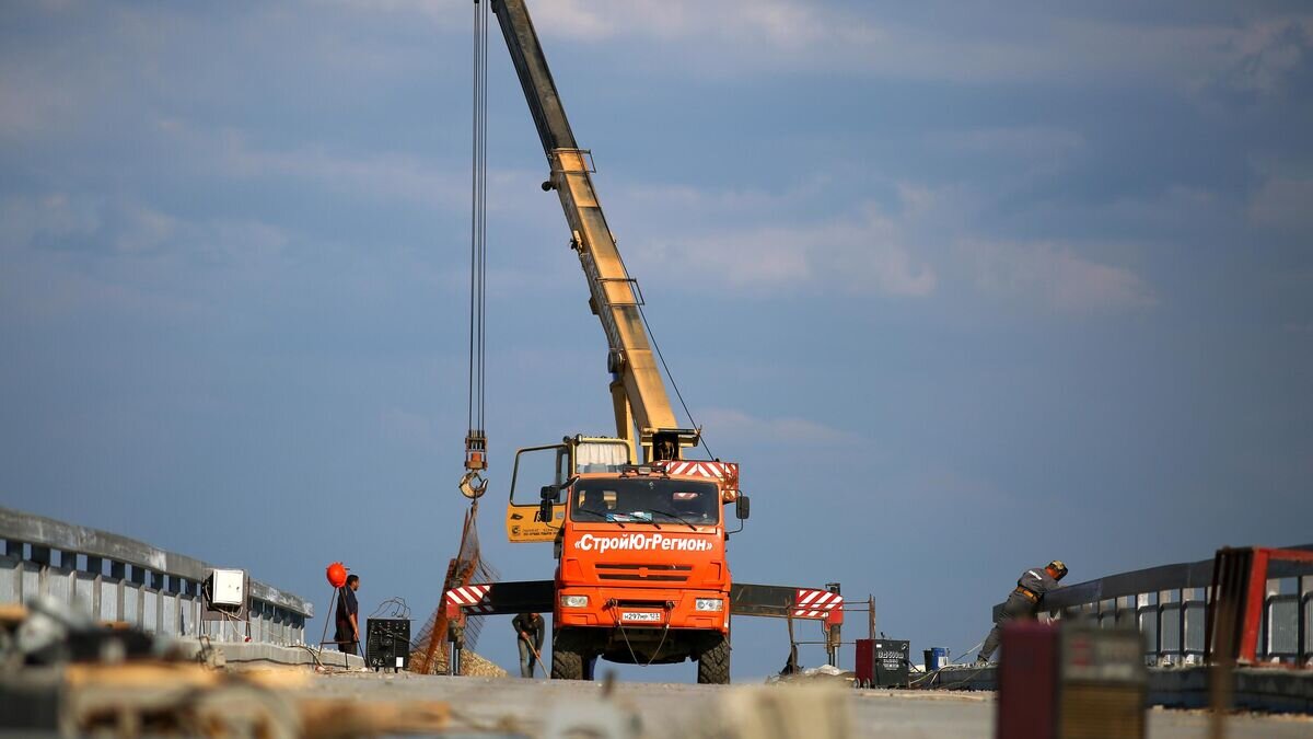    Строительство транспортной развязки в Республике Адыгея© РИА Новости / Виталий Тимкив