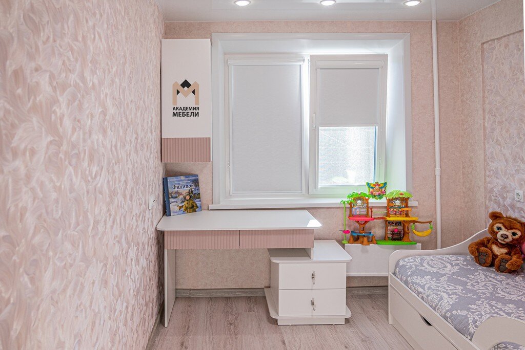 Рабочий уголок. Вид прямо