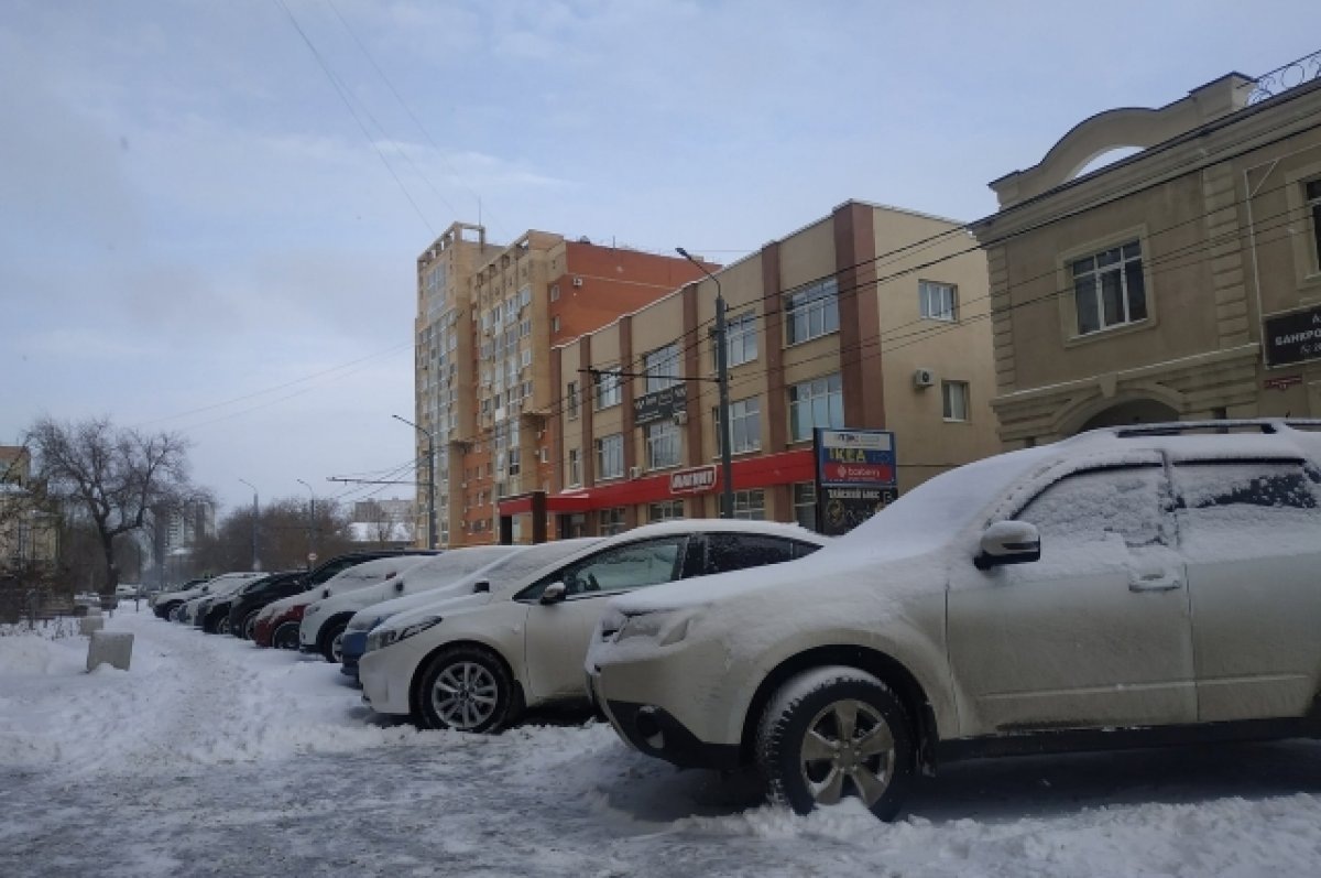    30 декабря Оренбург увяз в снегу и многокилометровых пробках