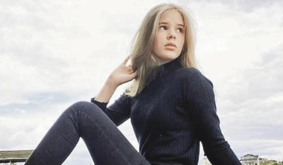 С кем живет вдова Александра Абдулова и как выглядит их 15-летняя дочь ...