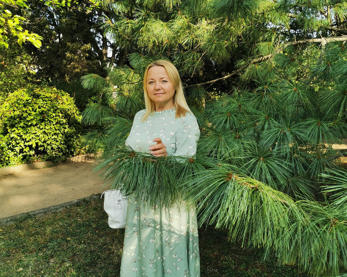 Жанна Швыдкая - писатель, автор книг "Огранка" и "Метаморфоза" декалогии "Гравитация жизни"