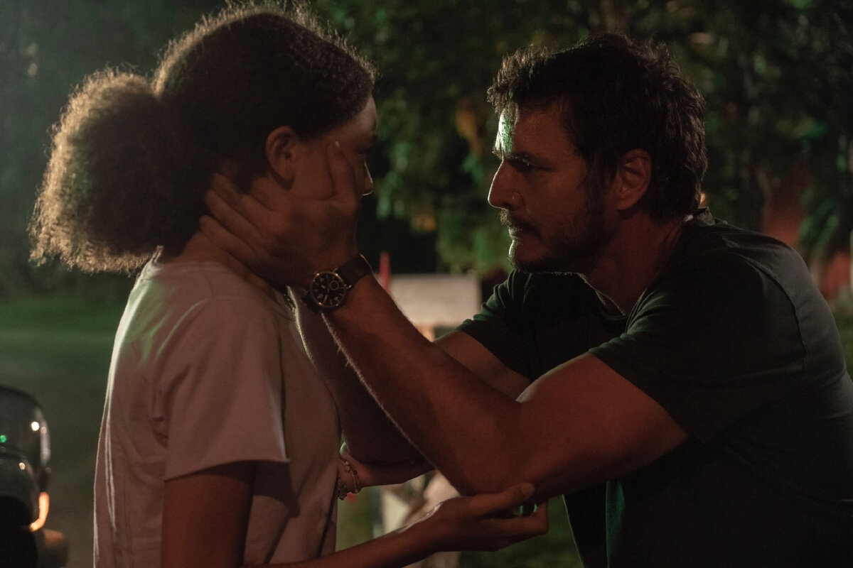 Кадр пилотного эпизода сериала «Одни из нас» («The Last of Us») от HBO, 2023 год.