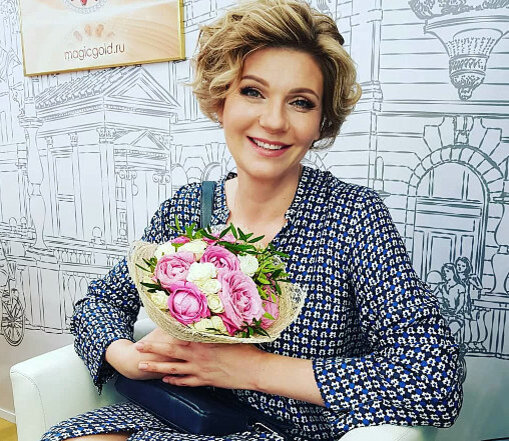 Анна Ардова