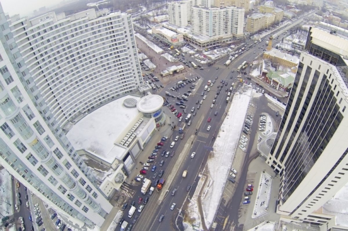 сколько стоит 1 кв метр в москве