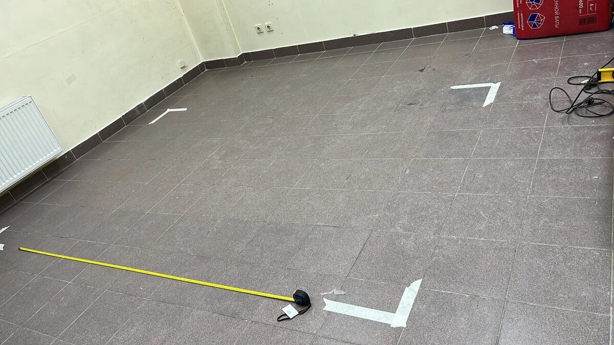 Мы решили сделать комнатку для исполнителей среднего размера 2 на 3 метра 