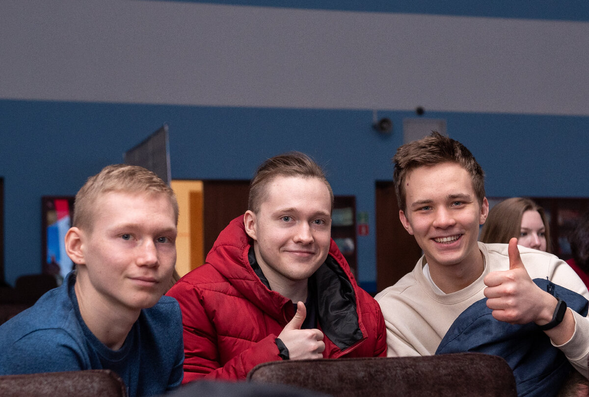 Техническая дирекция Пулково примет на практику свыше 20 студентов ...