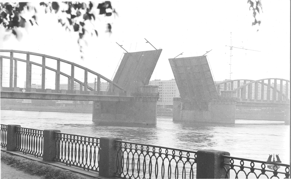 https://mostotrest-spb.ru/bridges/volodarskij