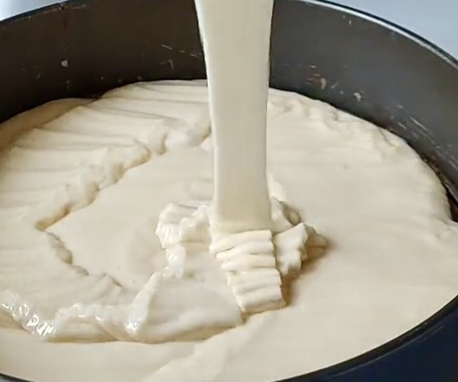 Фото автора. Тесто должно быть жидкое, как на оладьи.